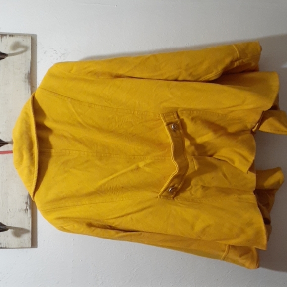 Coat - Picture 2 of 2